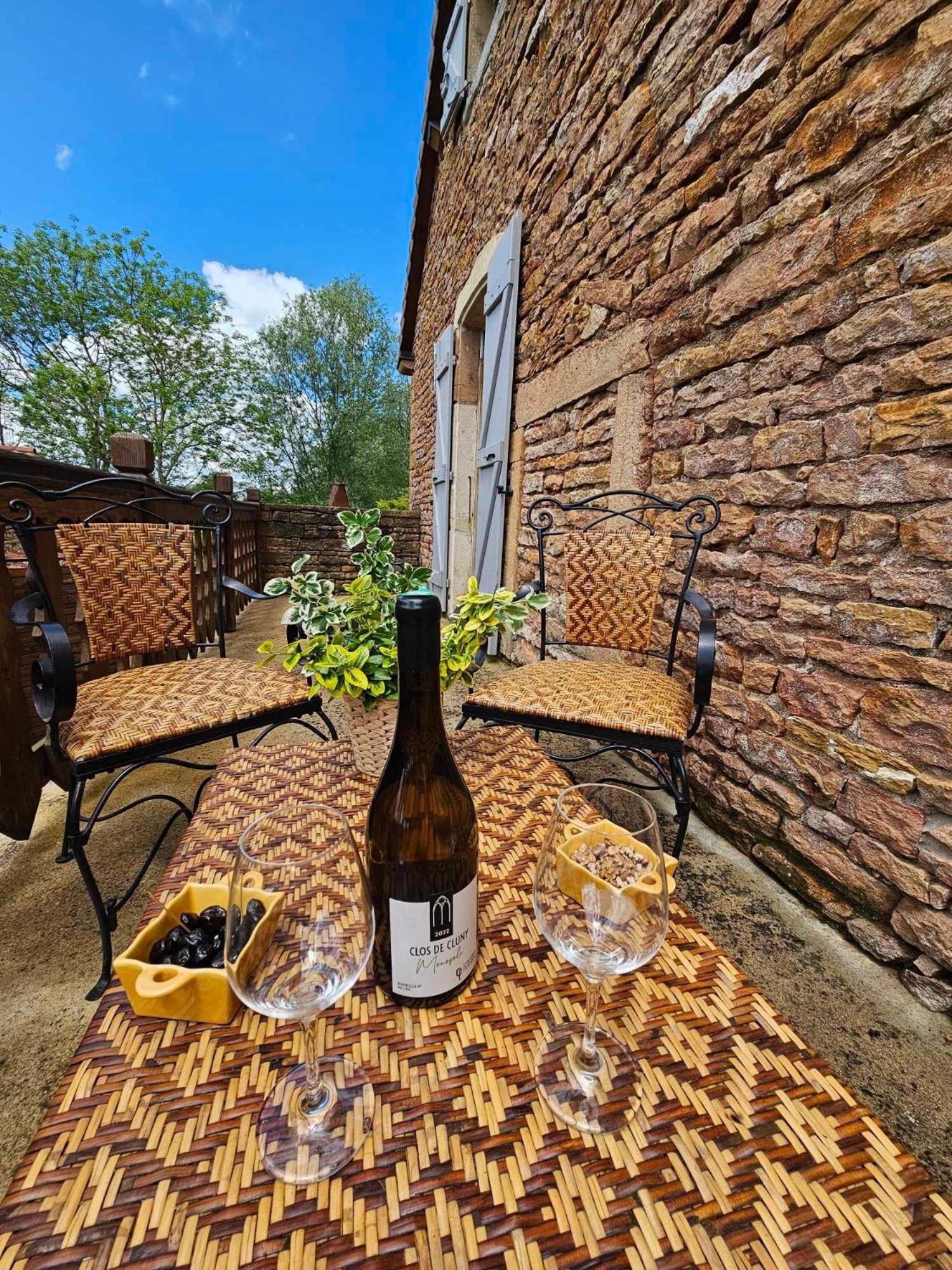 Le Moulin De Chazelle Bed & Breakfast Cormatin ภายนอก รูปภาพ